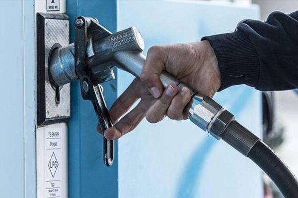 Araç sahipleri dikkat: LPG’ye cuma günü zam ... Araç sahipleri dikkat: LPG’ye cuma günü zam ...