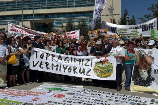 ‘Süper talan yasası’ AYM’de̷...
