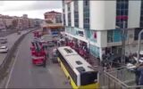 Otobüs durağa girdi: Yaralılar var! Otobüs durağa girdi: Yaralılar var!