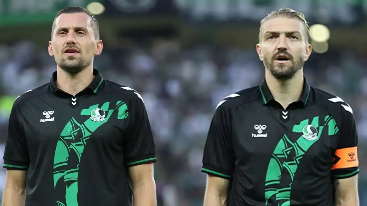 Sakaryaspor’da iki isim için yeni karar!