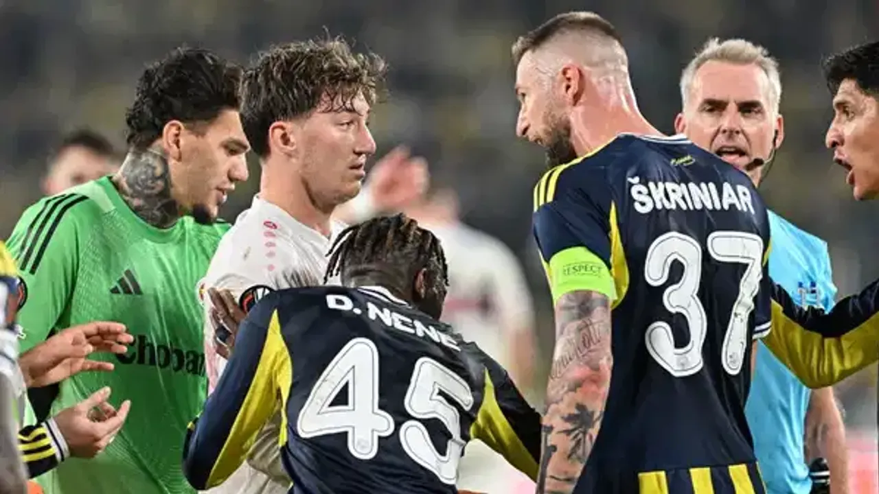Kadıköy’de maç sonu ortalık karıştı!
