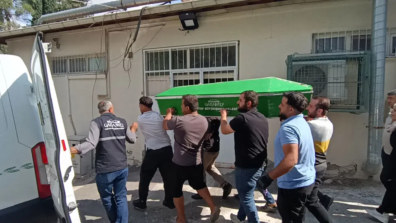 ‘Yan bakma’ tartışmasında çocuk cinayeti!