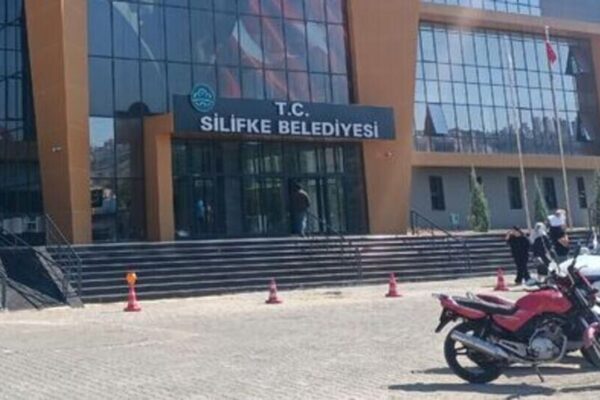Silifke Belediyesi’nde 2’nci dalga operasyon...